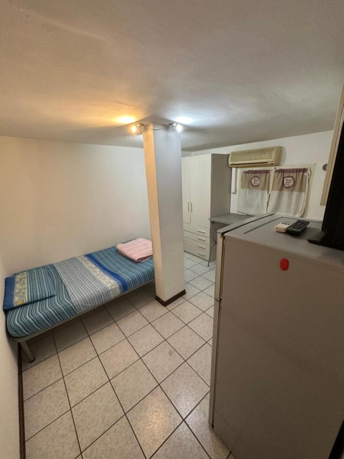 Hôtel Caf Immobiliare à Modène Extérieur photo